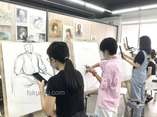 清华学霸凡尔赛式送考案例研究